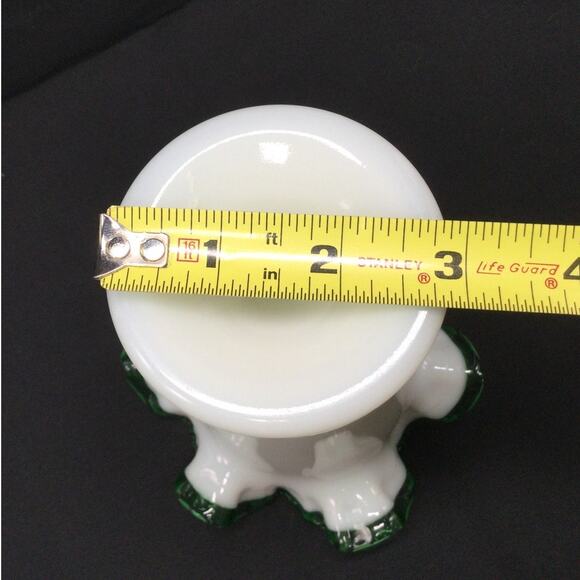 Vintage Discontinued Fenton Emerald Crest 6in Double Crimped Vase - Picture 10 of 10